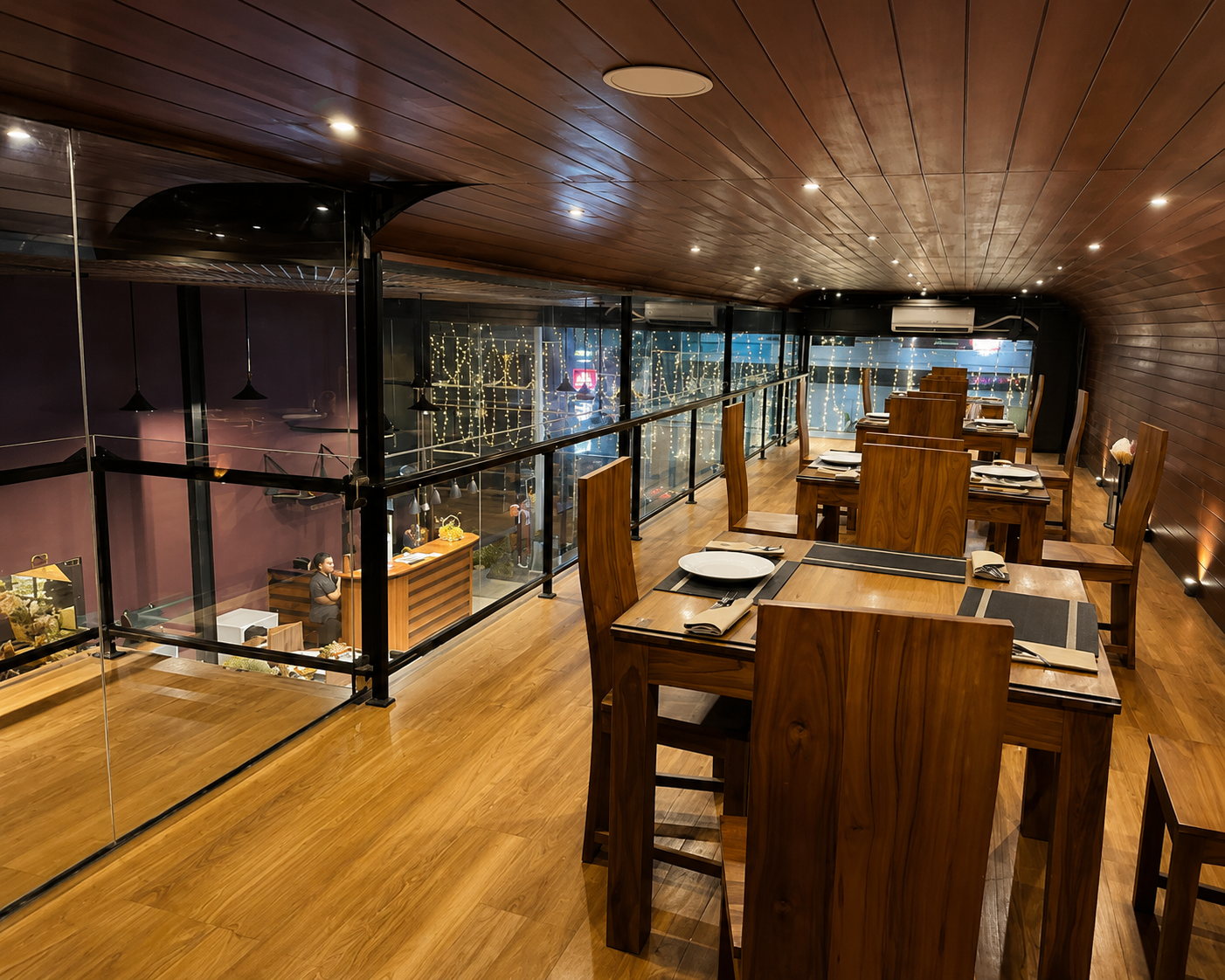 Upper deck
